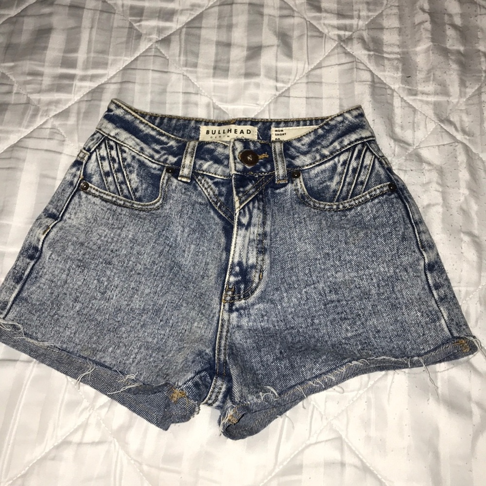 High wasted denim cutoff shorts